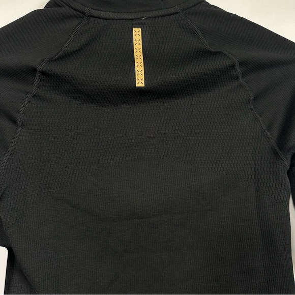 RHONE Breakaway Seamless Half Zip with Gold Zip Size Small - Picture 8 of 10
